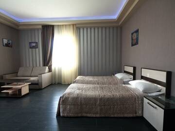 Фото номера Номер комфорт с 2 односпальными кроватями Гостиница Lotus Hotel &amp; Spa г. Саратов 2