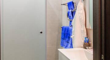 Фото номера Номер Делюкс с кроватью размера &quot;queen-size&quot; Гостиница Рай г. Саратов 3