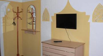 Фото номера Двухместный номер &quot;Комфорт&quot; с 1 кроватью Хостел Five Stars г. Саратов 9
