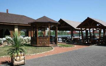 Фото номера Номер &quot;Стандарт&quot; Гостиница Holiday Park Shvambrania г. Саратов 21