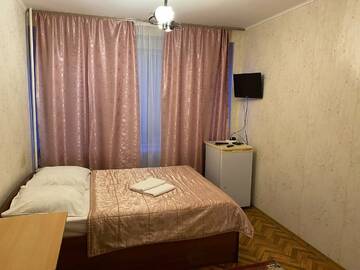 Фото номера Одноместный номер с общим душем и туалетом Гостиница  Волна г. Саратов 2