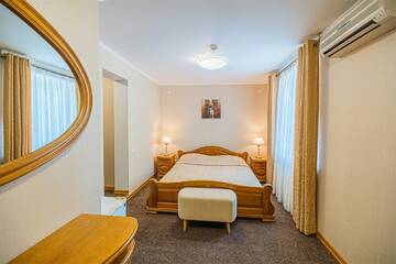 Фото номера Double room Гостиница Саратовская г. Саратов 3