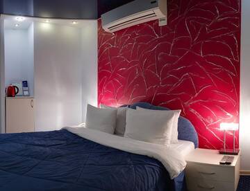 Фото номера Полулюкс Гостиница X&amp;O Hotel г. Саратов 13