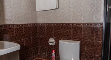 Фото номера Улучшенный двухместный номер с 2 отдельными кроватями Гостиница Отель-клуб Лотус г. Саратов 6